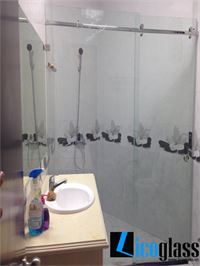 THI CÔNG VÁCH TẮM KÍNH CỬA TRƯỢT THCS ĐOÀN THỊ ĐIỂM